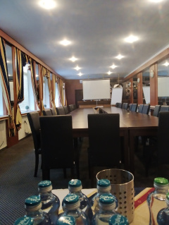 hotelový klub/vinárna školení